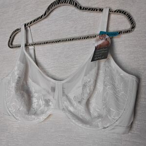 Bali Women's 42DDD Bra White Lined Lacy Bra Model DF3386 Underwired NWT